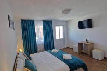 پانسیون Casa Emil