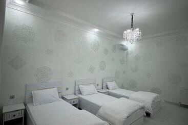 Pension (Hôtel basse catégorie) Salomat Guest House