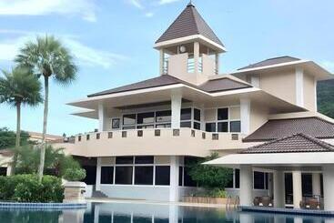 Royal Hills Golf Resort And Spa