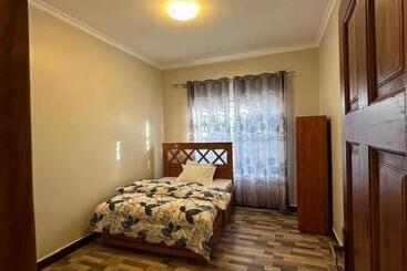 مبيت وإفطار Kisongo Village Lounge