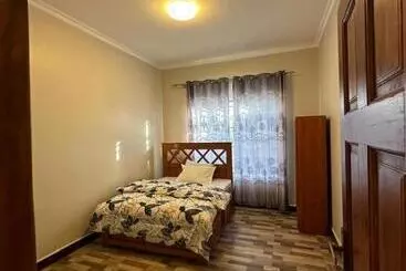 Bed and Breakfast Kisongo Village Lounge