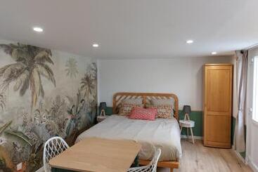 Bed and Breakfast L échappée Montrichardaise