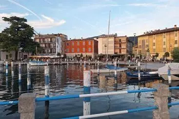 Aamiaismajoitus (B&B) La Tana Del Geco