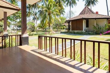 Szálloda Oyo 1508 Mascot Beach