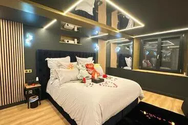 Bed and Breakfast Eden De Roques