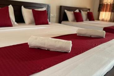 Hotell Araliya Lake Camp Resort