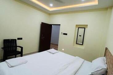 בית מלון כפרי Padmakar Kashi