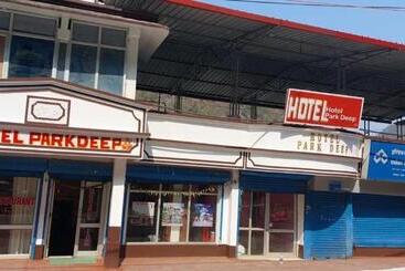 Hotell Parkdeep And Restaurant