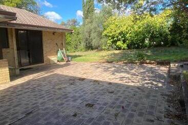 پانسیون Green Annan House