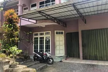 Pension  Siti S Guest House