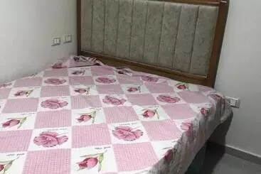 هتل آپارتمان شاليه ببورتو السخنه بحديقه Heaven Hills مكيف بالكامل غرفه واحده عائلات فقط