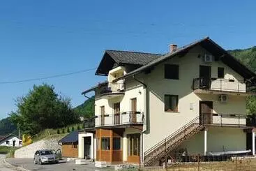 پانسیون Hana Inn   Smjestaj Sa Upotrebom Kuhinje