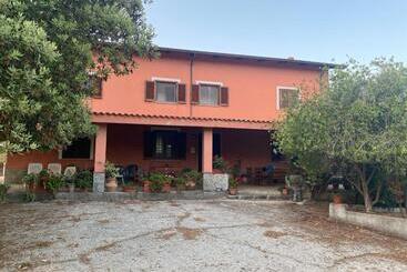 تختخواب و صبحانه Antiche Macine