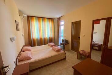 Pension Sunny Guest House Ravda