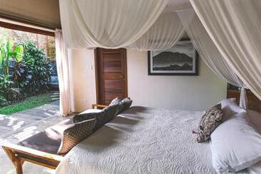 펜션 Melali Bingin