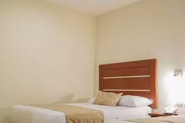 Hotelli Calzada Inn