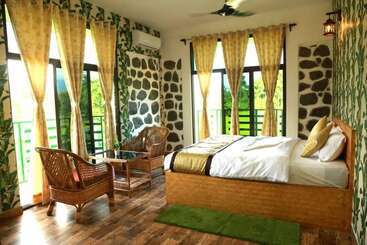 Hotel Turibari Leisure Point