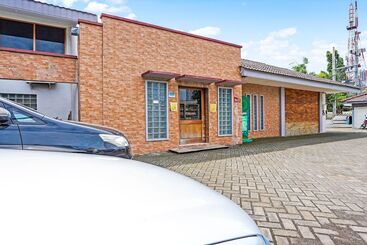 호텔 Capital O 90888 Bintang Diponggo Residence