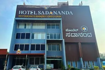 Hotel Sadanand's Highway Inn