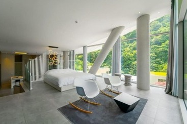 Panzió Hongcheon U Retreat Pool Villa