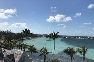 Pink Sand Cottage Cottage