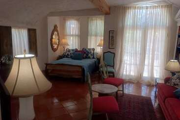 Aamiaismajoitus (B&B) Benzel Mansion