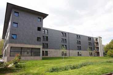 هتل آپارتمان Zenao Appart Hôtel Nevers Quai De Loire