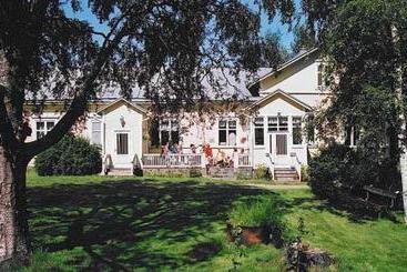 צימר Brinkin Wanha Pappila