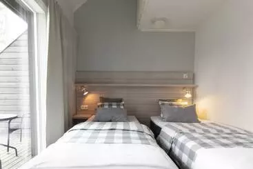 Bed & Breakfast Varjola Holiday Center