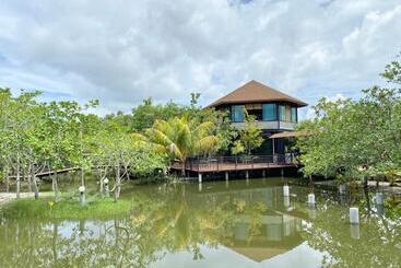 Aparthotel The Beatles Lagoon