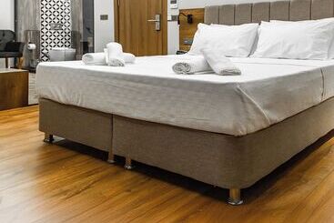 ホテル Querencia Suit