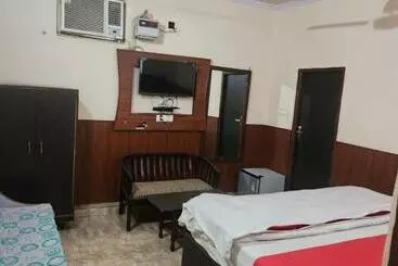 Pensión Bright Guest House