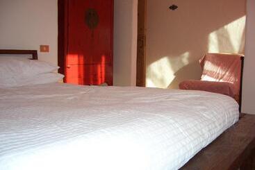 مبيت وإفطار Beb Ariefil   Tenno