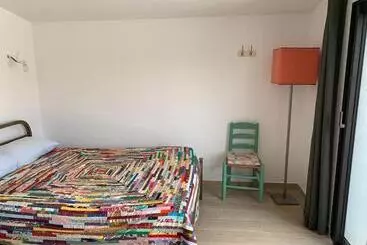 Aamiaismajoitus (B&B) Chambre Indépendante Dans Villa Bord De Mer