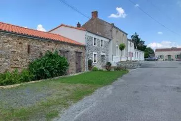 Aamiaismajoitus (B&B) Perne, Chambre D Hôtes à La Campagne