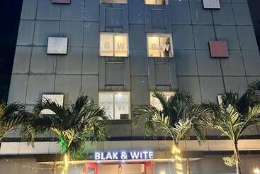 Black And White Motel