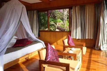 هتل Aythaya Monte Divino Lodge