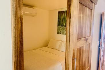 هتل The Beach House Boutique