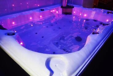 مبيت وإفطار Appartement Jacuzzi Thème égypte