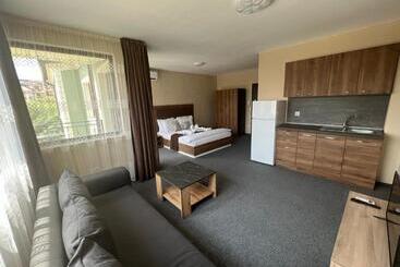 هتل آپارتمان Rabi Park Residence