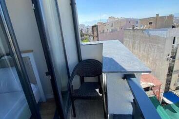 هتل Royal Homes 704