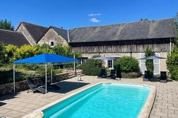 مبيت وإفطار Les Bertaulières