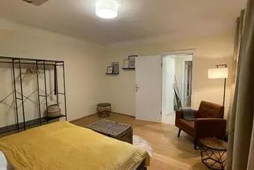 هتل آپارتمان Kh Mariahilf