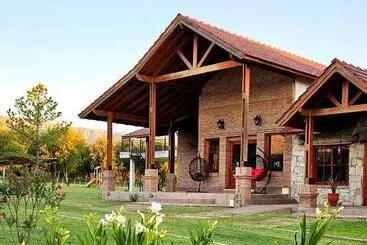 Hotelli Ayres Del Golf Posada Restó
