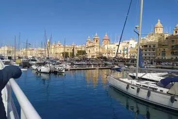 Pensiune 3 Cities Heart 1