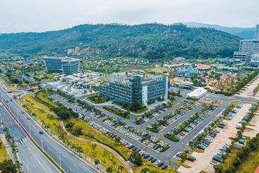 استراحتگاه 珠海横琴星乐度露营小镇