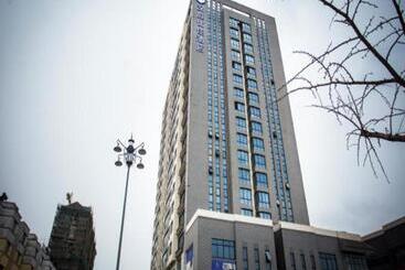 Hanting Premium Hotel Suqian Yanghe New District