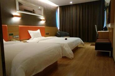 Otel 7 Days Premium·huzhou Nanxun Ancient Town Nanfang Xinshijie