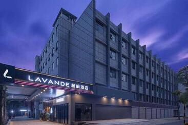 Lavande Hotels Wuhan Guanggu Yangjiawan Metro Station
