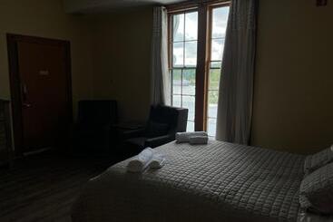 Hostel Gelston House Inn